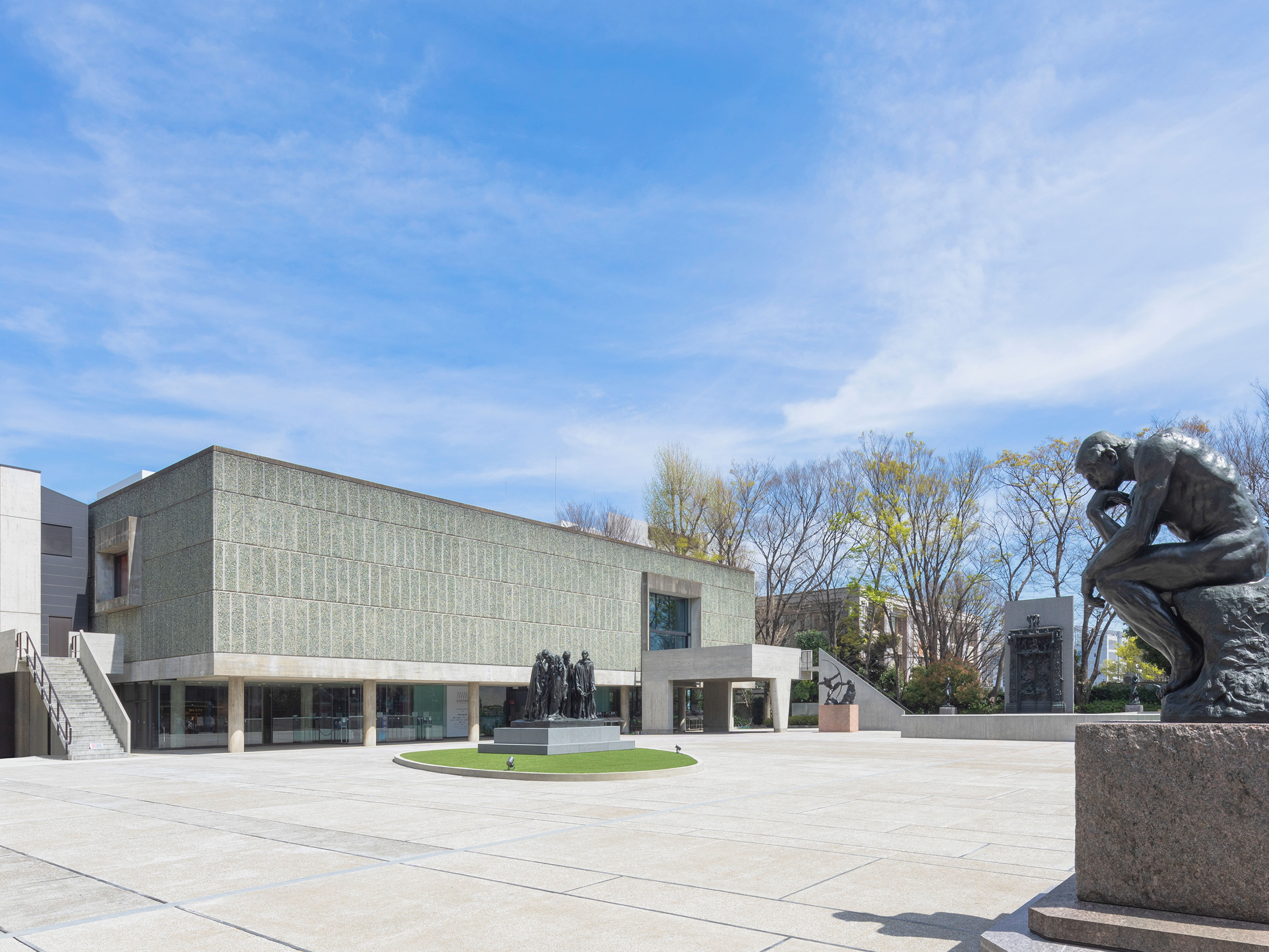 image:The forecourt after restorations in 2022