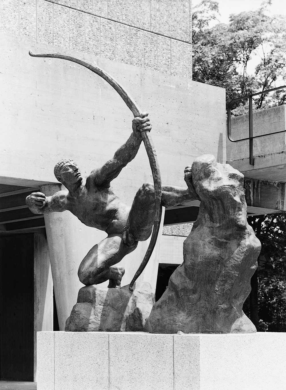 photo:Émile-Antoine Bourdelle
Hercules the Archer